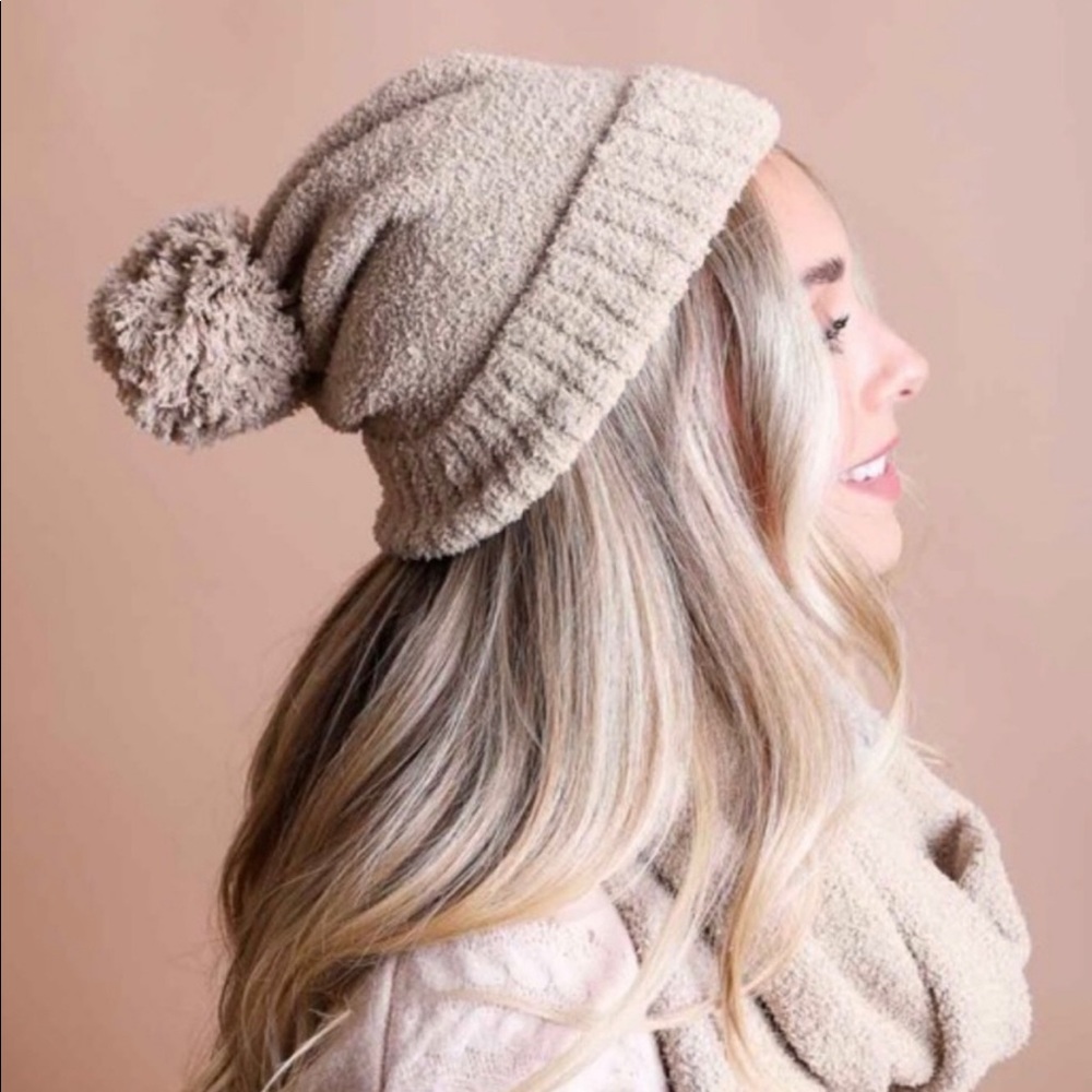 ❤️ New! Boulce creamy beige ultra soft luxurious pom fall winter womens beanie